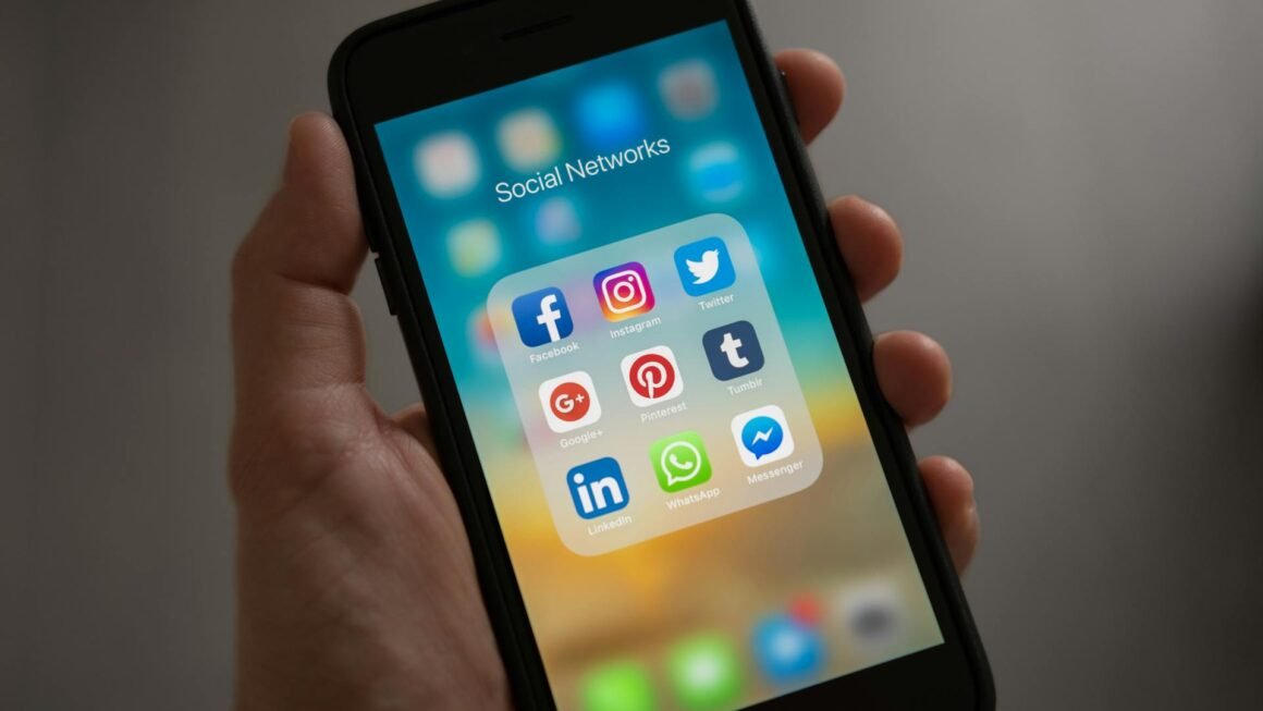 Meta Business Suite’ten Hootsuite’e: En Kullanışlı Sosyal Medya Planlama Araçları